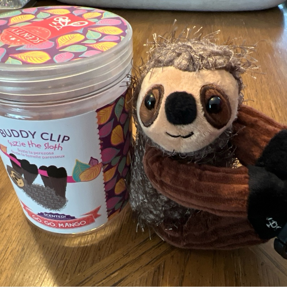 Brand New! Scentsy Suzie the Sloth Buddy Clip